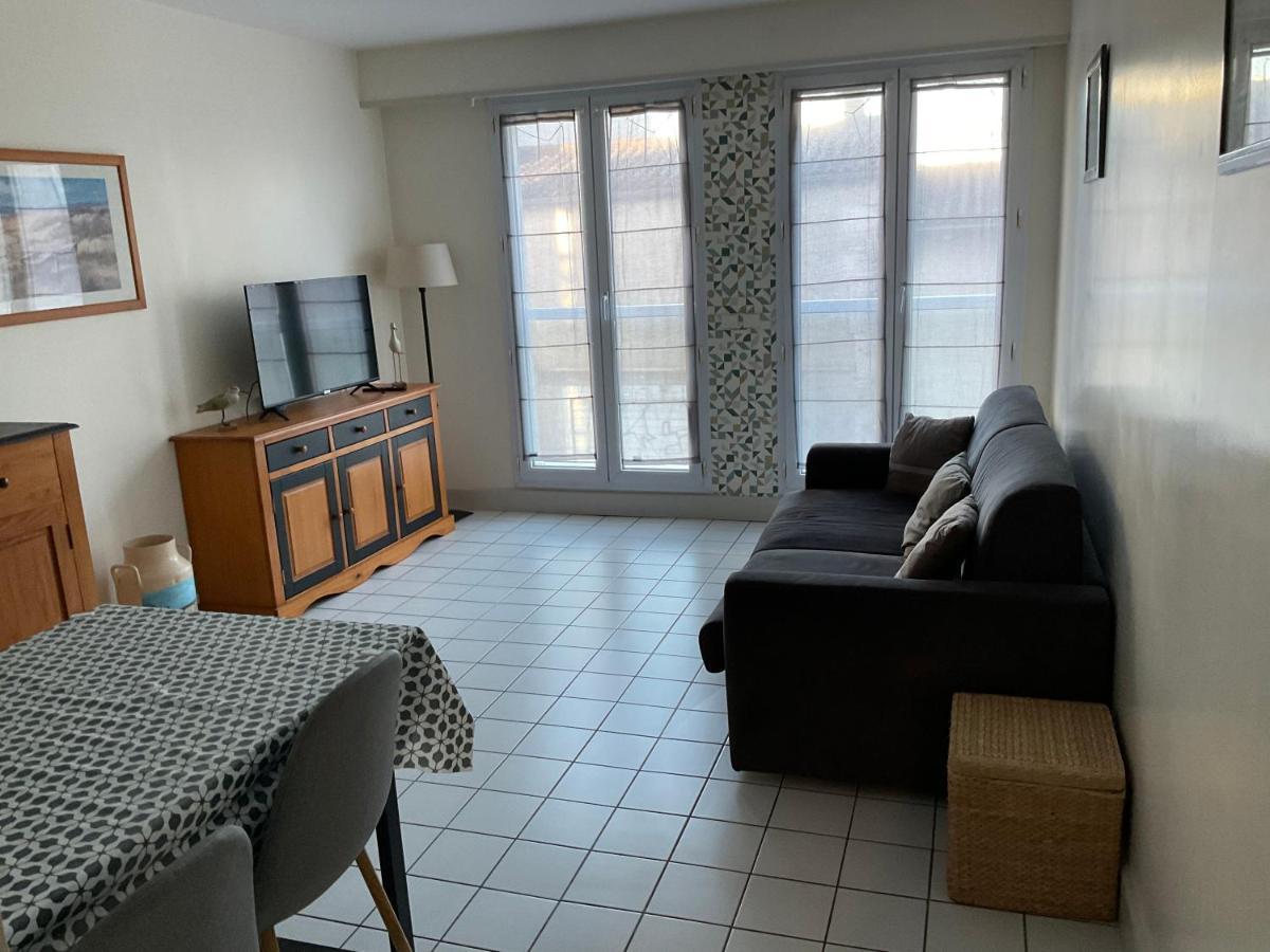 Appartement Centre Ville Pres Du Port Avec Parking Et Wifi La Rochelle  Exterior photo